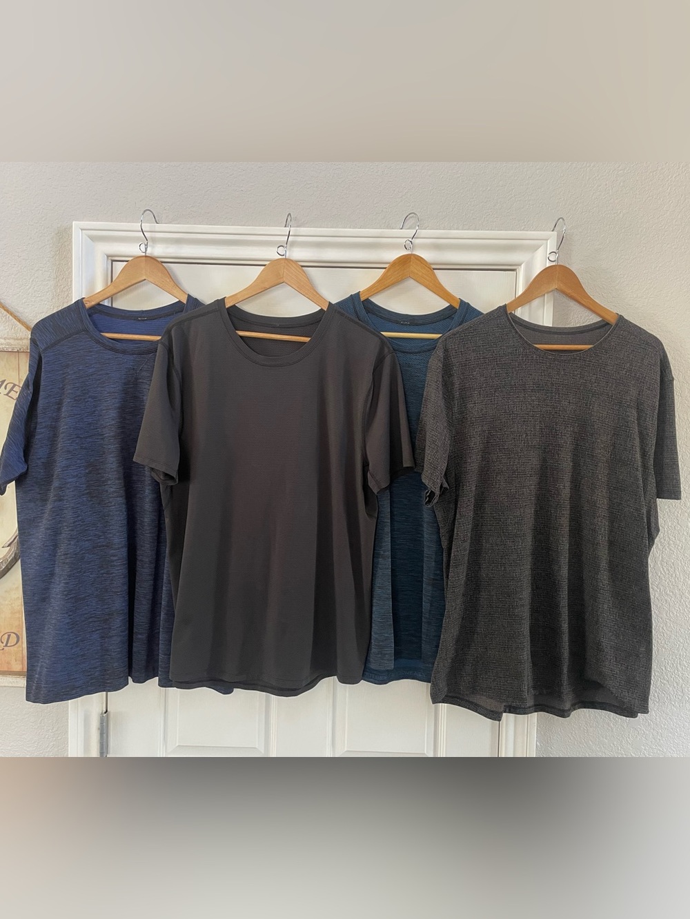 Barely Worn, Lululemon XL Active Tees